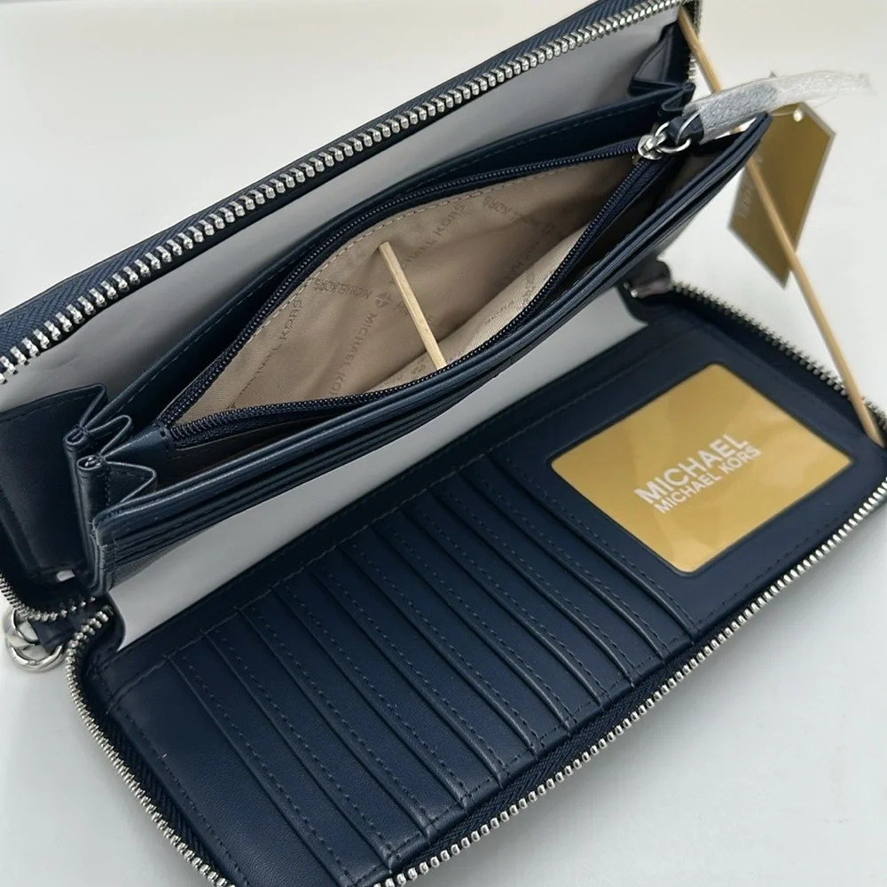MICHAEL KORS Continental Wristlet Phone Case Wallet Black  NWT